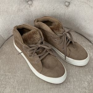 Mia Women’s Tillie High Top Suede Shoes Sneakers with Fur Camel Brown Size 7.5